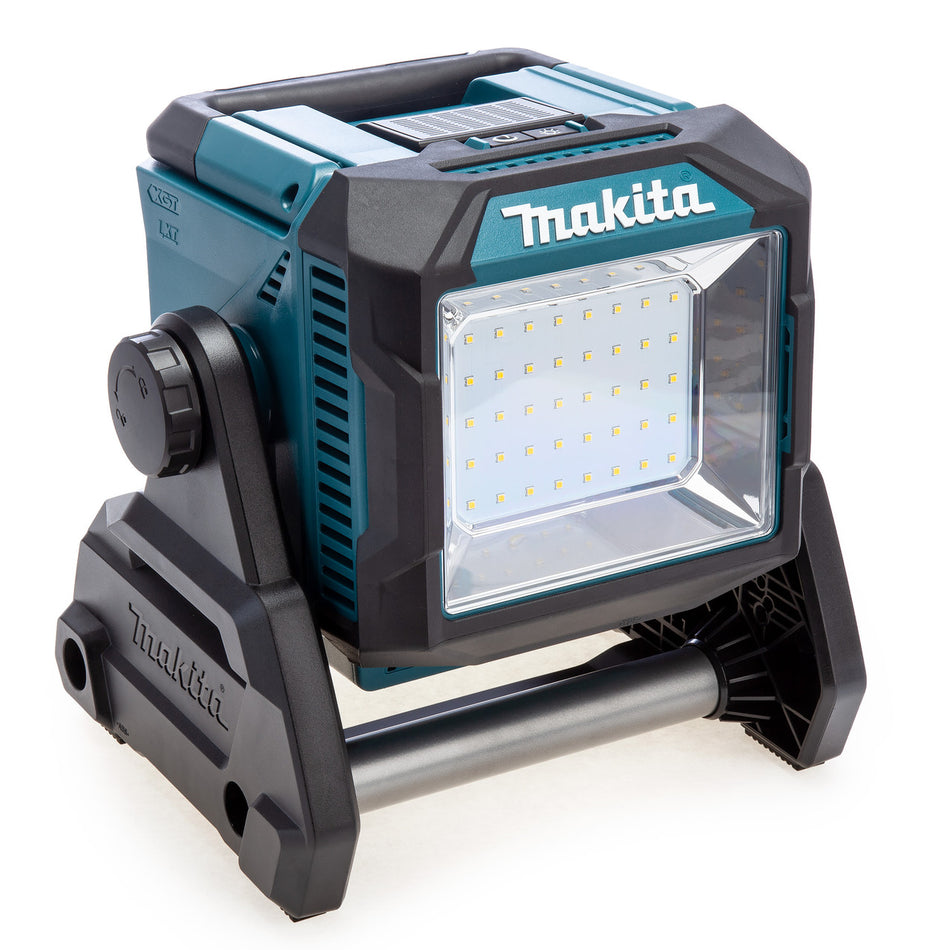 Makita ML005G 40Vmax XGT Cordless Work Light (Body Only)